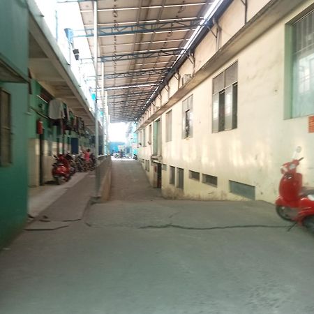 Hostel Cu Xa Hung Loi Xom Ben San Zewnętrze zdjęcie